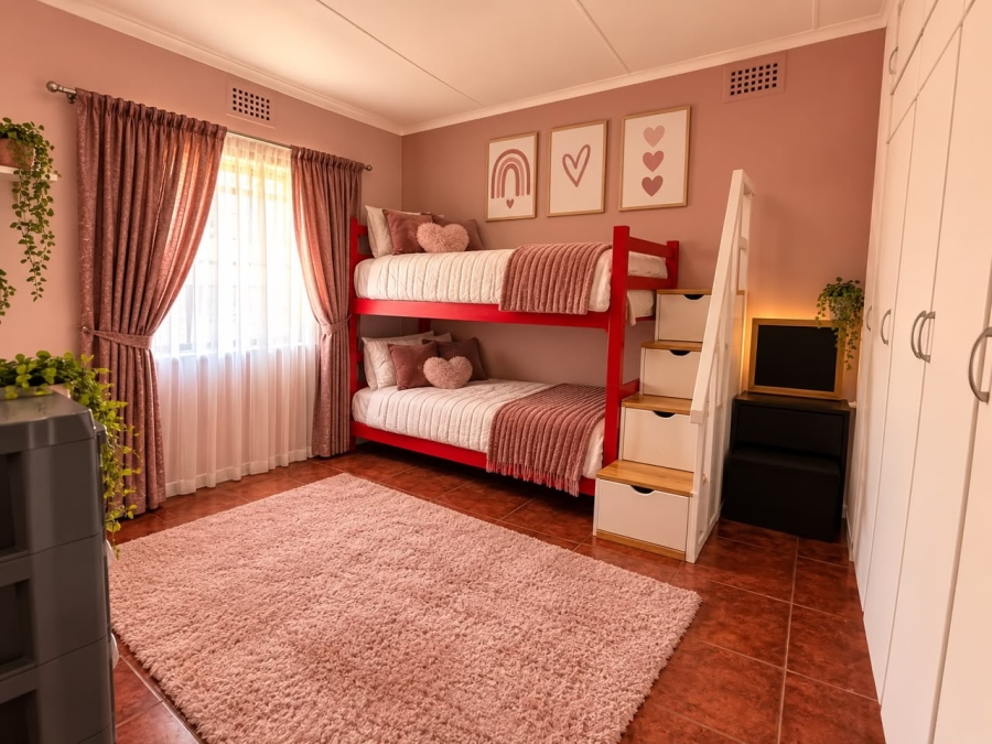 3 Bedroom Property for Sale in Ruyterwacht Western Cape